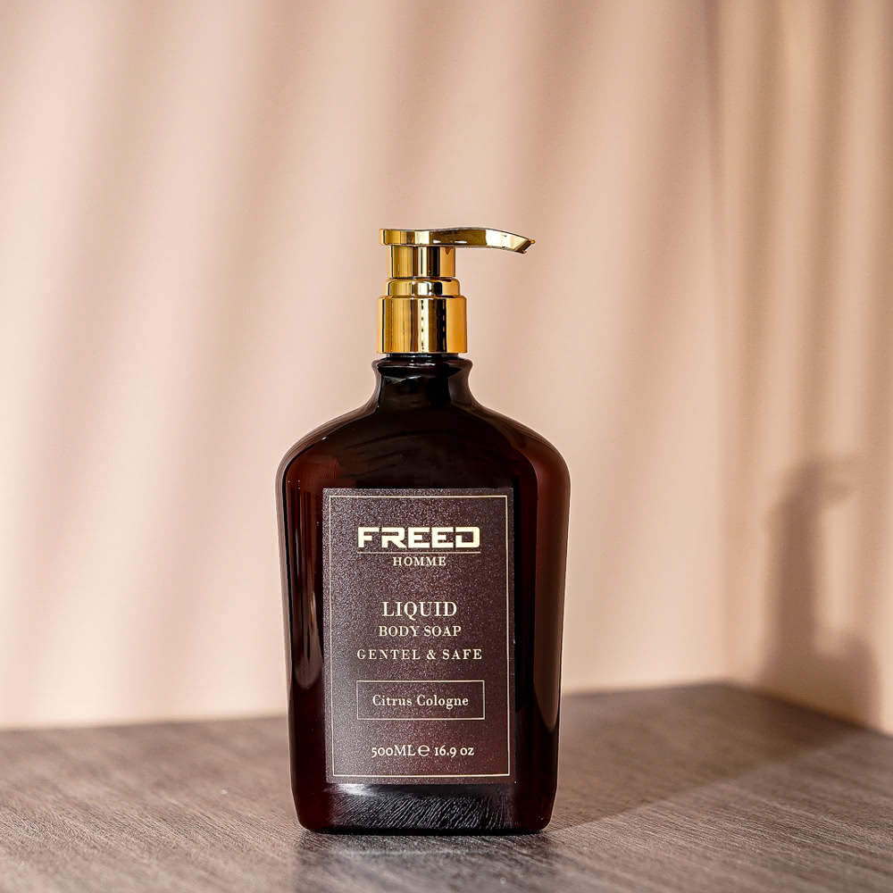 【FREED】男士極致香氛沐浴乳 - 經典檀香 500ML(液態皂配方，全膚質適用)