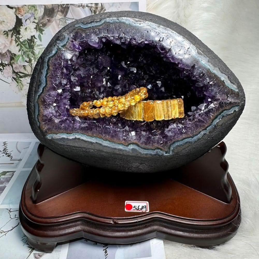 紫水晶(八面体) 紫水晶(八面体)