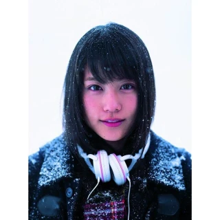 日版黎獄Liyuu 1st寫真集「鼓動」