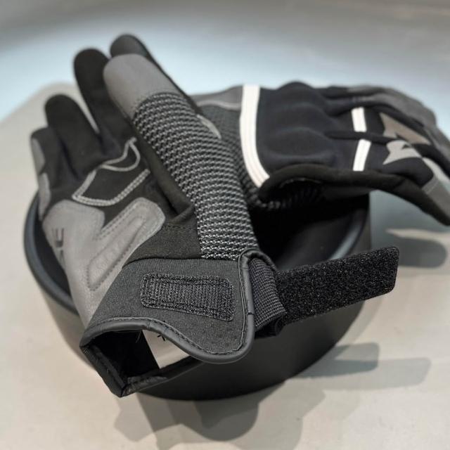 Dainese】NAMIB Gloves 丹尼斯黑灰夏季防摔短手套針織材質CE護具