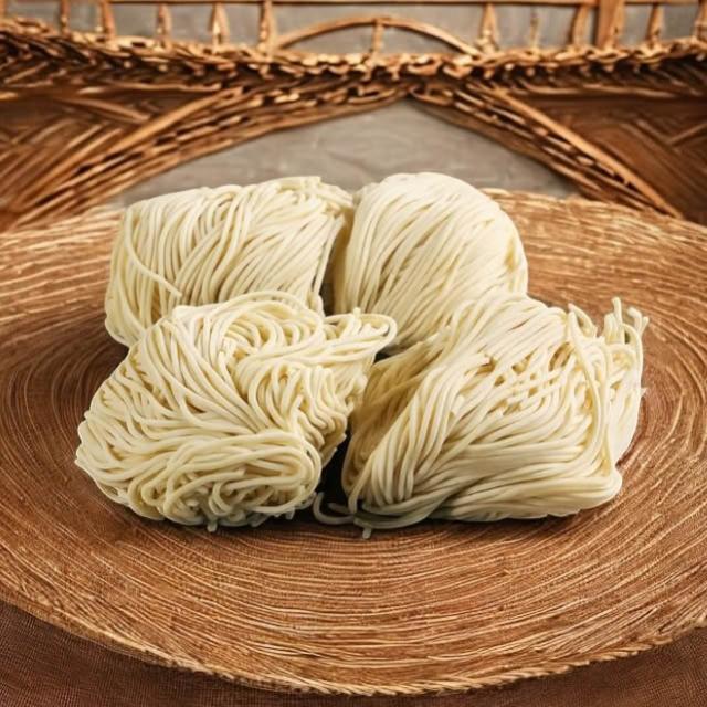 【沛騰食品】頂級手工雞蛋麵 每包4入 口感滑順 Q彈有勁