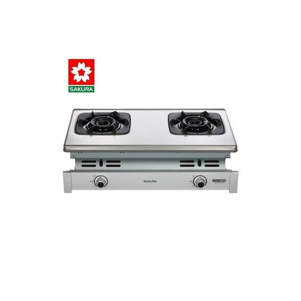  SAKURA櫻花牌 G-6900 雙口瓦斯爐，採用不鏽鋼爐臺與鑄鐵爐頭，堅固耐用。雙炫火爐頭設計，提供均勻加熱效率，高達9~10kW瓦斯消耗量。第一級能源效率，節能環保。壓電式自動點火，操作簡便安全。機體尺寸(含爐架)705 x 450 x 235 mm，適合標準廚房安裝。支援天然瓦斯(NG1)與液化瓦斯(LPG)，BSMI許可字號R51085，全機1年保固。理想家用廚具選擇，提升烹飪體驗。 