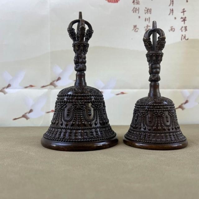時代金工　古銅鎚出　蓮葉　持手菓子器　F　R5996B 時代金工 古銅鎚出 蓮葉 持手菓子器 F R5996B - メルカリ