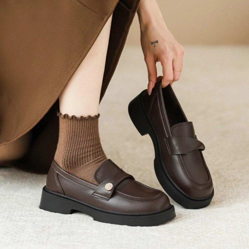 咖啡色樂福鞋 平底鞋 黑色休閒鞋 防水 金扣 穆勒鞋 低跟 粗跟 上班鞋
