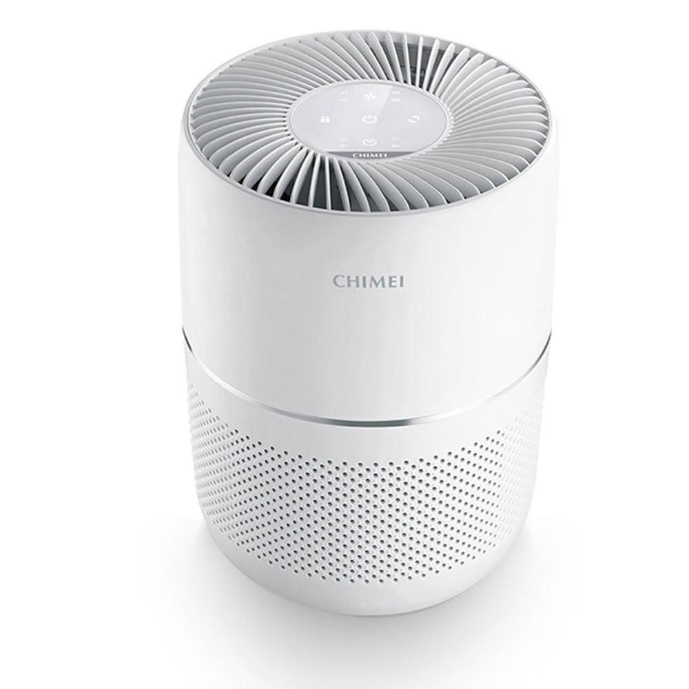 CHIMEI奇美 AP-03SRC1 CHIMEI奇美 AP-03SRC1 空氣清淨機,360度全淨化設計搭配DC省電馬達,能源效率第1級,適合5坪以下空間使用。搭載HEPA濾網與活性碳脫臭濾網,有效去除異味與空氣汙染物。觸控面板操作簡便,具備更換濾網提醒與定時功能。機身輕巧2.5kg,尺寸寬225x深225x高310mm,電源100-240V,1年保固,BSMI認證,中國製造。