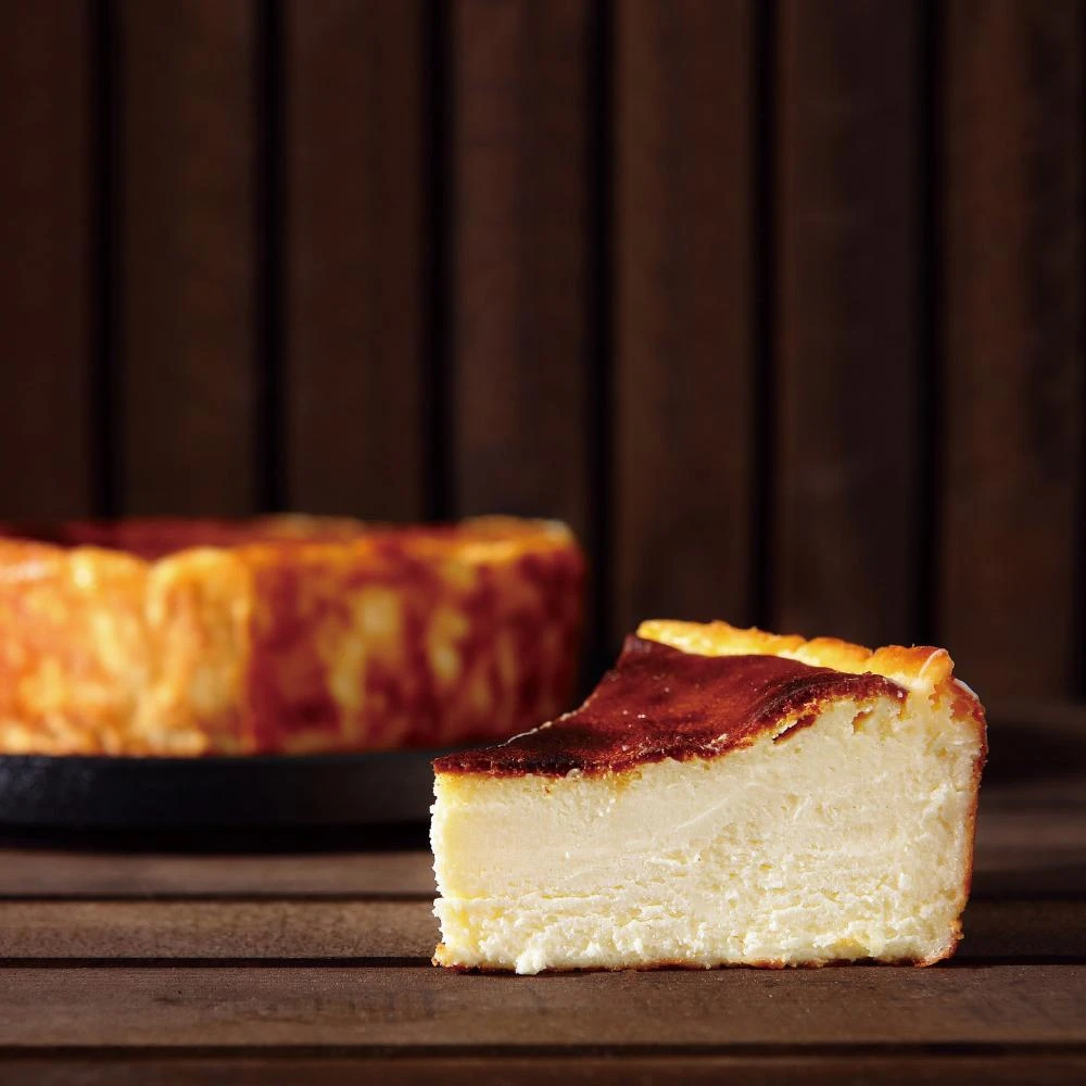 【巧克力雲莊】雲莊焦香巴斯克乳酪蛋糕(6吋) 蘋果日報評比起司類冠軍 (母親節蛋糕)