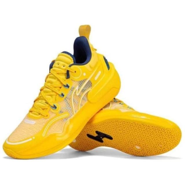 李寧（LI-NING）の「馭帥16」バスケットボールシューズ LI-NING 李寧】LiNing李寧馭帥16 V2 舒適防滑耐磨低幫籃球鞋男款黃色
